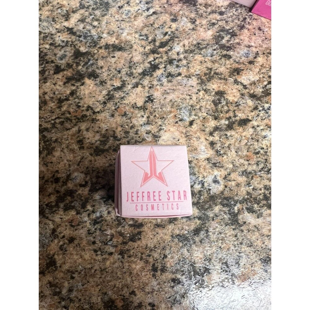 Jeffree Star Velvet Trap Lipstick Easter Sunday Yellow New - Picture 7 of 7